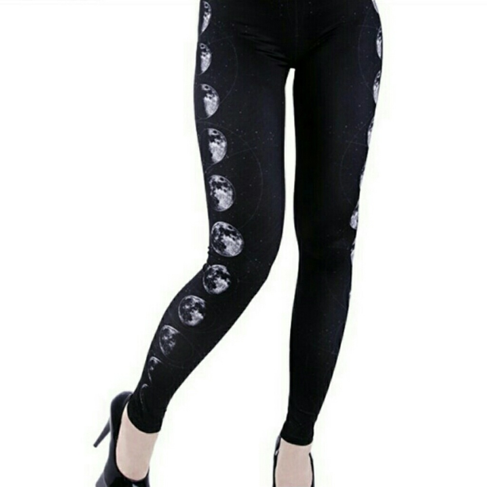 ISO: Restyle Moon Phase Leggings (Size L)